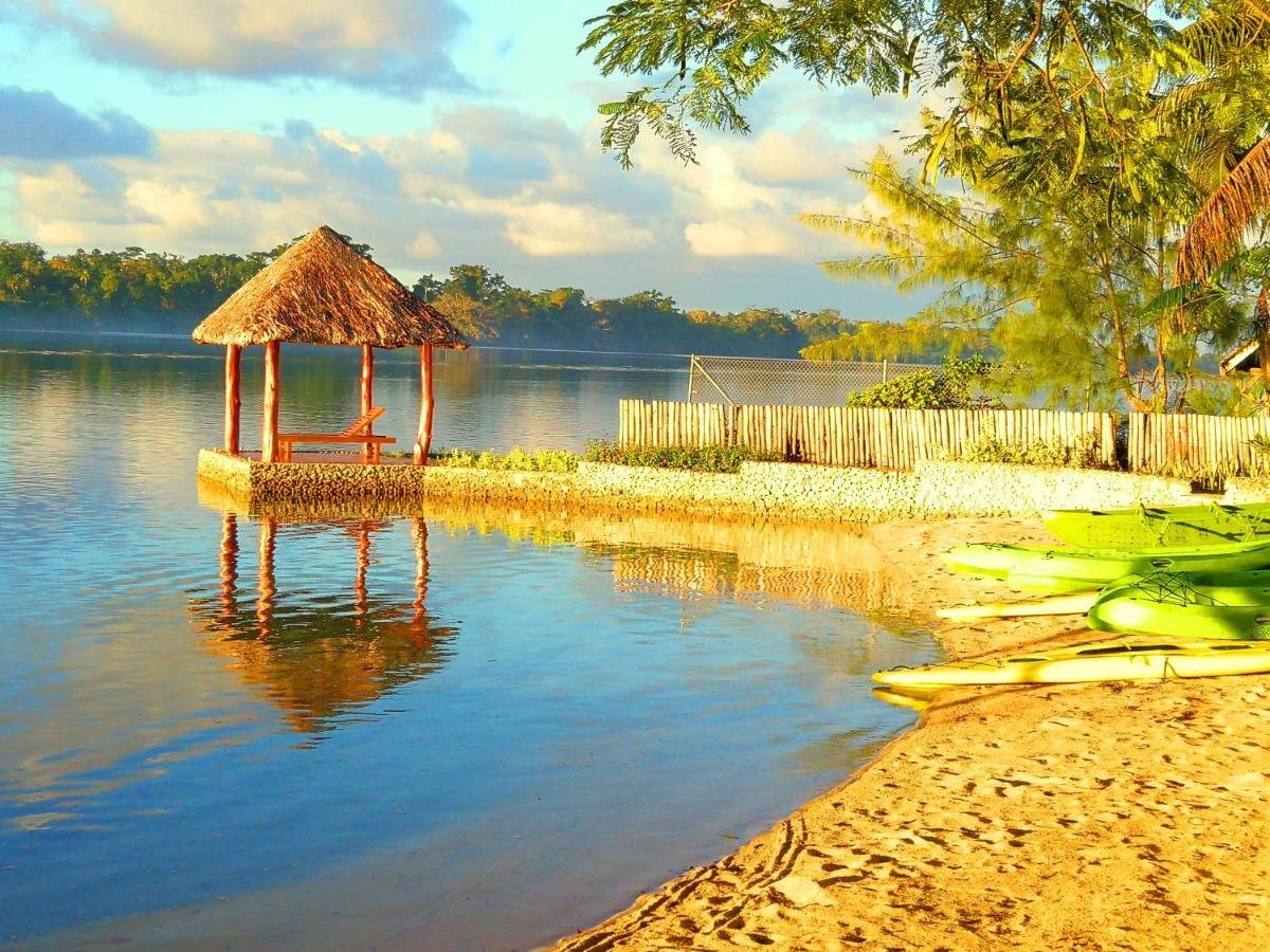 Poppy'S On The Lagoon Port Vila Luaran gambar