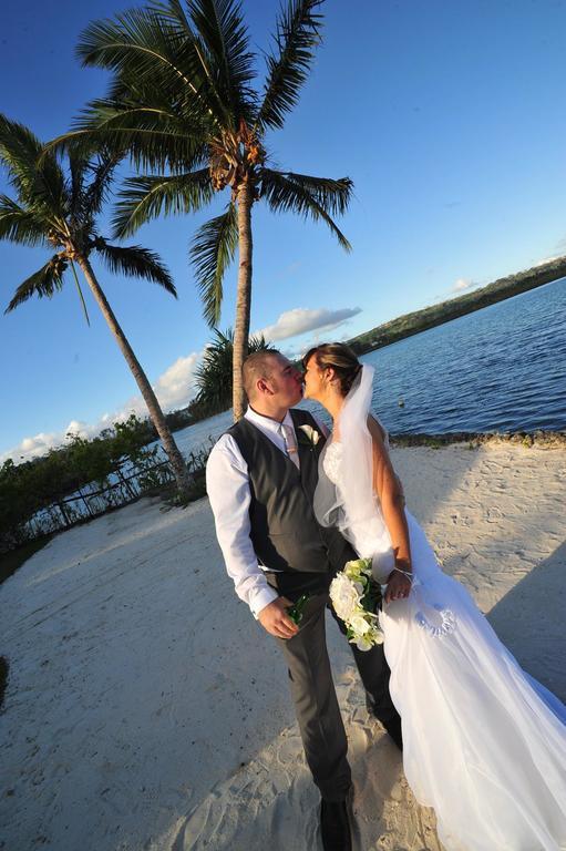 Poppy'S On The Lagoon Port Vila Luaran gambar